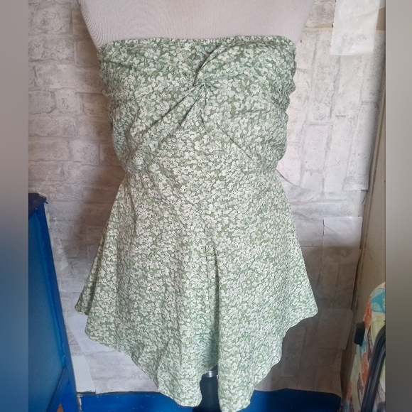 Top - Picture 1 of 1